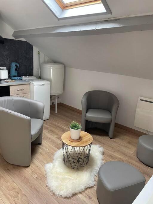 Edouard 2. Logement Complet. Шарлевиль-Мезьер Экстерьер фото